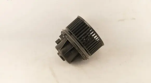Ford Kuga II Heater fan/blower AV6N18456CA