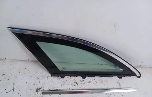 Mercedes-Benz E W213 Rear side window A2136709700 2136709700