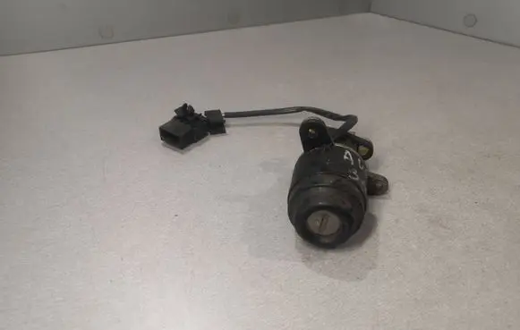 Audi 80 90 S2 B4 Tailgate exterior lock 