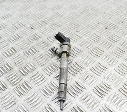 Mercedes-Benz S W220 Fuel injector