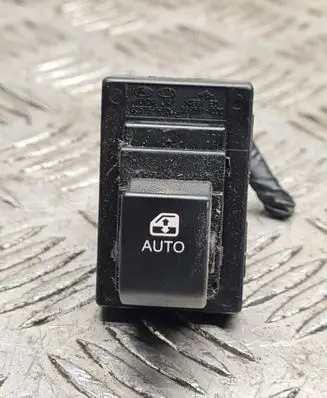 KIA Ceed Electric window control switch 935751H100