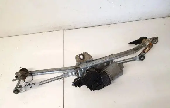 Skoda Superb B5 (3U) Front wiper linkage and motor
