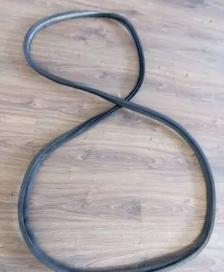 Mitsubishi Grandis Trunk rubber seal (body) 