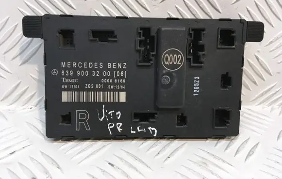 Mercedes-Benz Vito Viano W639 Door control unit/module 6399003200