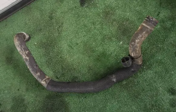 Ford Transit Custom Engine coolant pipe/hose GK21-8260-BC