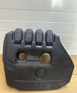 Volkswagen Tiguan Engine cover (trim) 05E103925K