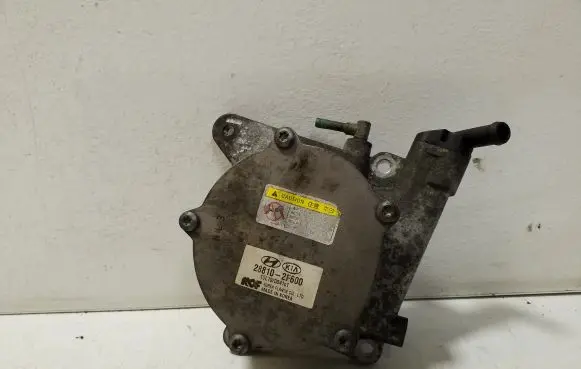 KIA Sportage Vacuum pump 288102F600