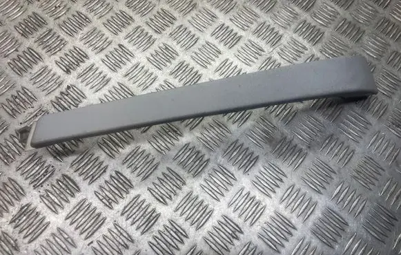 Subaru Forester SF Rear/tail light trim molding 