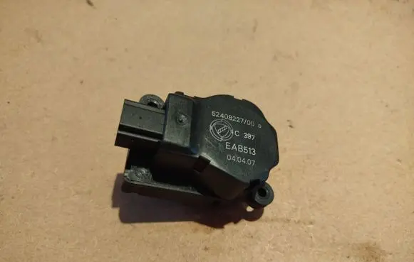Alfa Romeo 159 Air flap motor/actuator 52408227 EAB513 040407