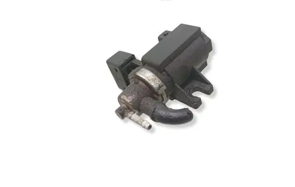 Volvo V70 Turbo solenoid valve 30637251