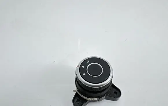 Alfa Romeo Giulia Other switches/knobs/shifts 156124699