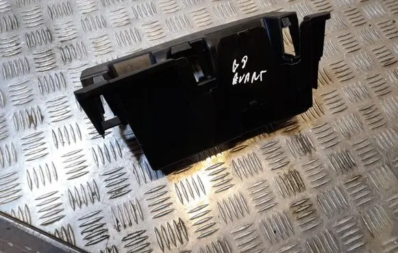 Audi A4 Allroad Tool box 8K9813685
