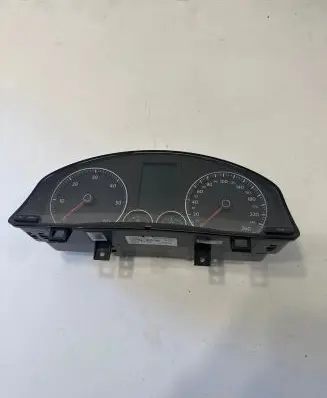 Volkswagen Golf Cross Speedometer (instrument cluster) 1K0920874B V0002000 0241806087000