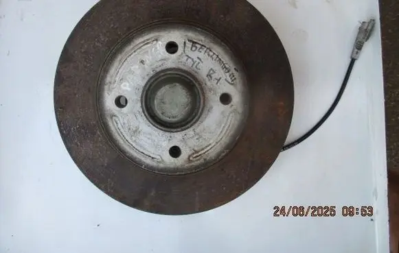 Peugeot Partner Front wheel hub