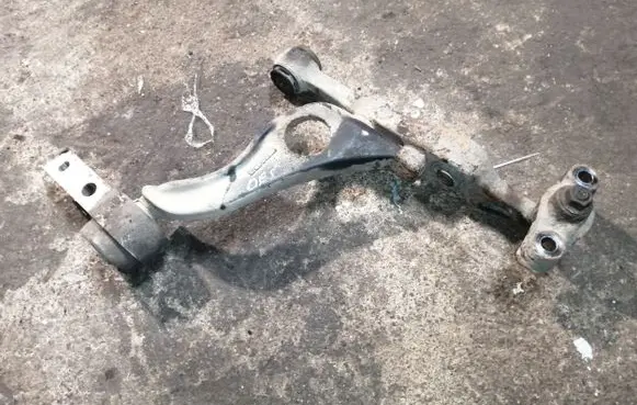 Mazda 6 Front lower control arm/wishbone 
