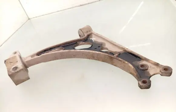 Volkswagen Golf VI Front lower control arm/wishbone 