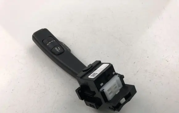 Volvo V40 Indicator stalk 31456045