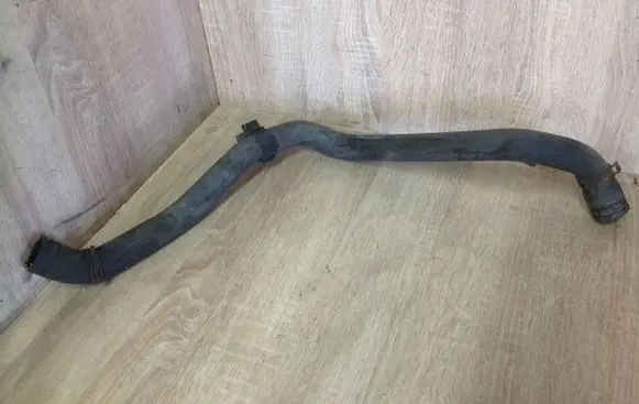 Audi A3 S3 8P Engine coolant pipe/hose