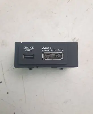 Audi A3 S3 8V USB socket connector 8V0035736B