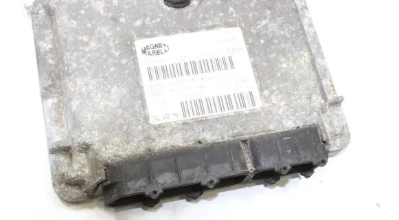 Fiat Punto (199) Engine control unit/module 2ZCEU2P9C 55183580