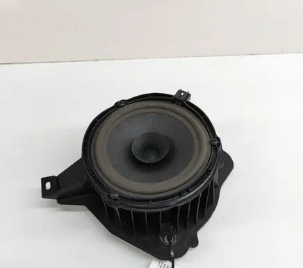 Peugeot 3008 III Rear door speaker 9846560680