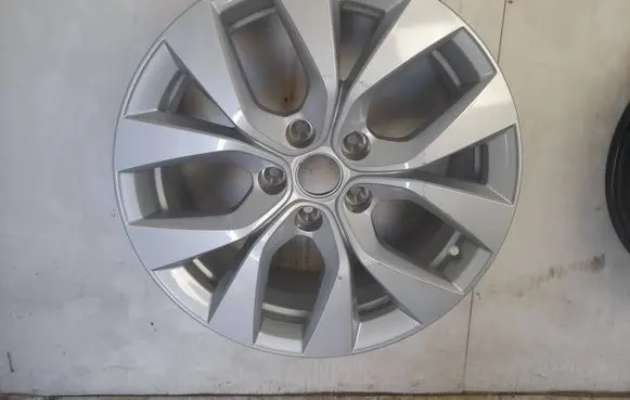 Renault Captur II R17 alloy rim 403001698R