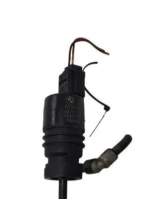 BMW 5 F10 F11 Windscreen/windshield washer pump 6934160 3240479 132640