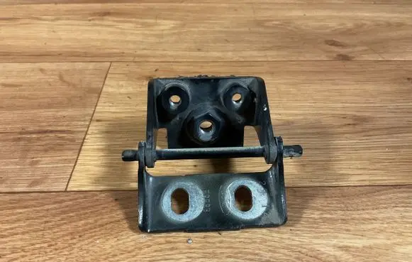 Ford Mondeo MK IV Engine bonnet/hood hinges EGFGB