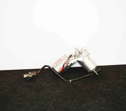 Toyota Prius (XW50) Brake booster 4707047080