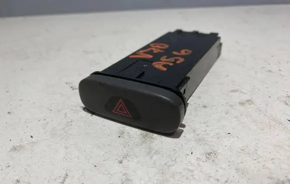 Volvo S70 V70 V70 XC Hazard light switch 8628632