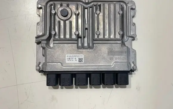 BMW 1 F40 Engine control unit/module 9886577 0281036566