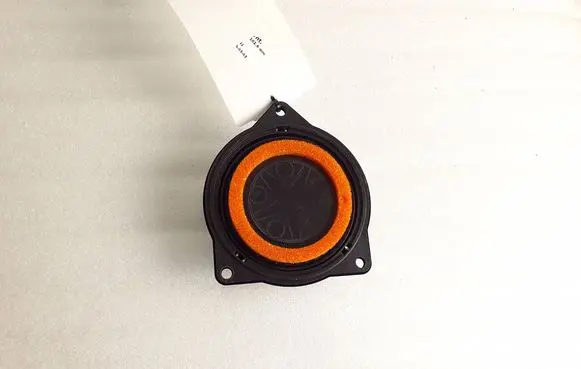 Maserati Levante Front door high frequency speaker 670002118