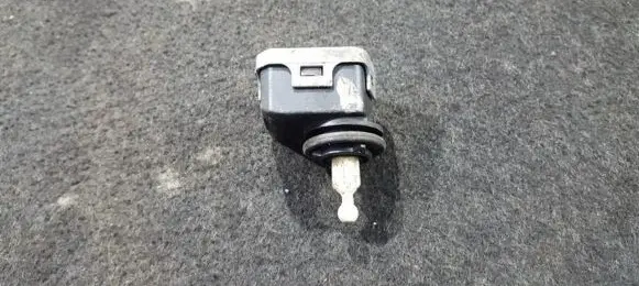 Headlight level adjustment motor