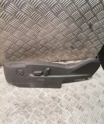 Skoda Superb B6 (3T) Seat trim 3t0881317m