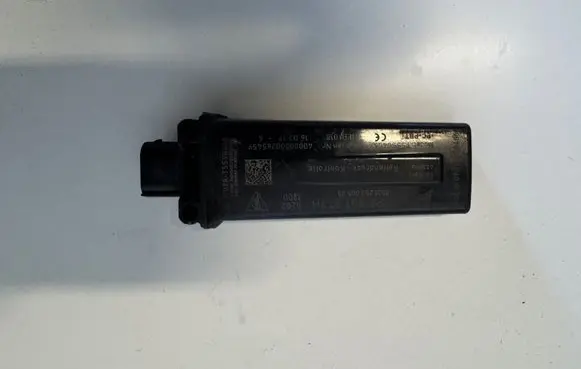 Porsche Macan (95B) Tire pressure control unit 7PP907273H 40000000265459
