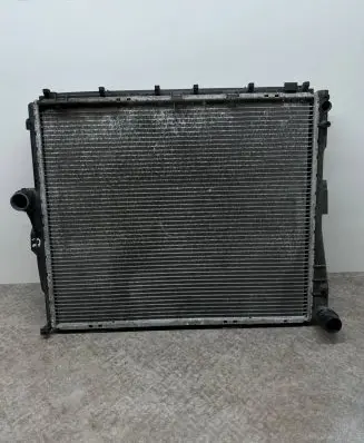BMW X3 E83 Coolant radiator 3404397 3403470 3104601