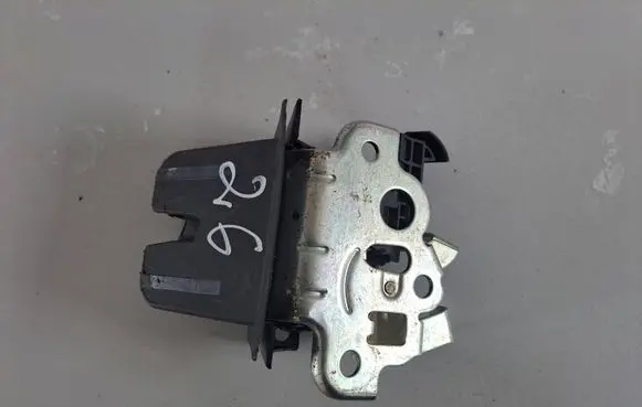 Skoda Superb B6 (3T) Tailgate/trunk/boot lock/catch/latch 3T5827520A