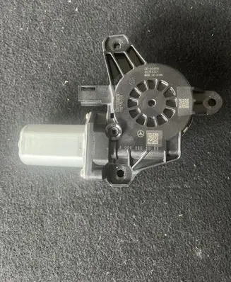 Mercedes-Benz EQB Rear door window regulator motor A0009060908