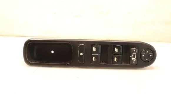 Peugeot 207 Electric window control switch