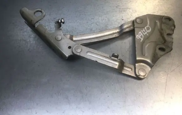 Volkswagen Golf Plus Engine bonnet/hood hinges 5M0823302 020505