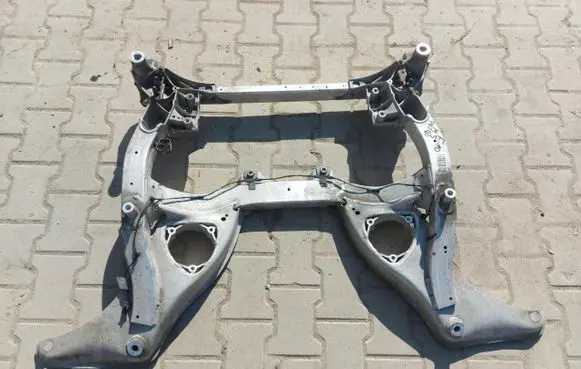 BMW 5 F10 F11 Front axle beam 6797643