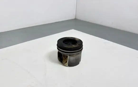 BMW X5 F15 Piston 84L110