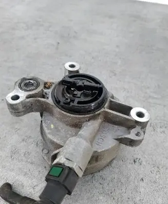 Ford C-MAX I Vacuum pump D165-1B