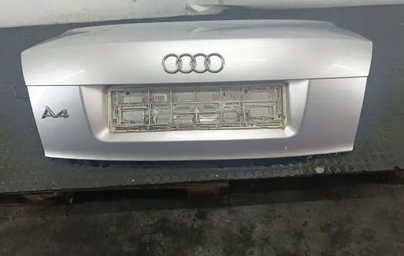 Audi A4 S4 B6 8E 8H Tailgate/trunk/boot lid