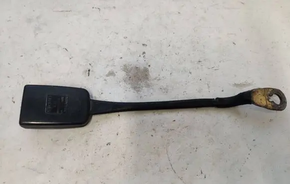 Audi 80 90 S2 B4 Front seatbelt buckle 895857755