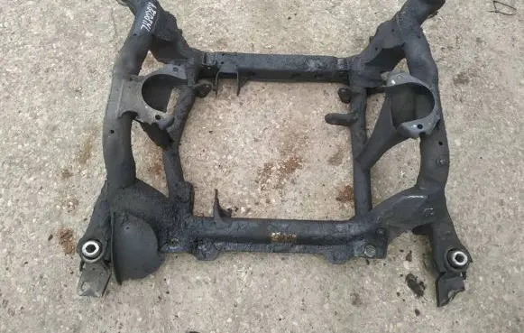 Mercedes-Benz ML W164 Front subframe