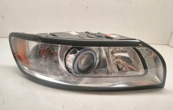 Volvo V50 Headlight/headlamp 31299588