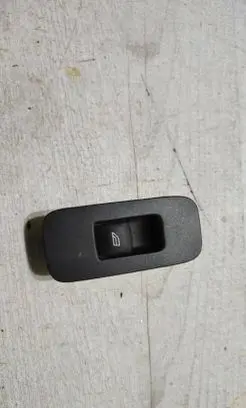 Volvo V40 Electric window control switch 31394840