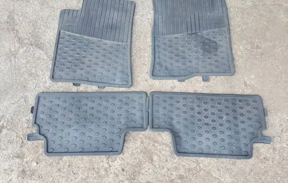 Toyota Corolla Verso AR10 Car floor mat set PZ444E8355 PZ444E8354