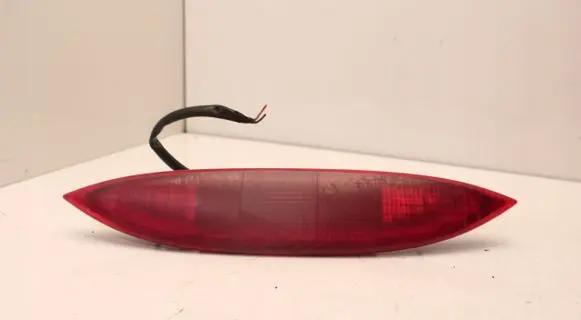 Nissan Note (E11) Third/center stoplight 